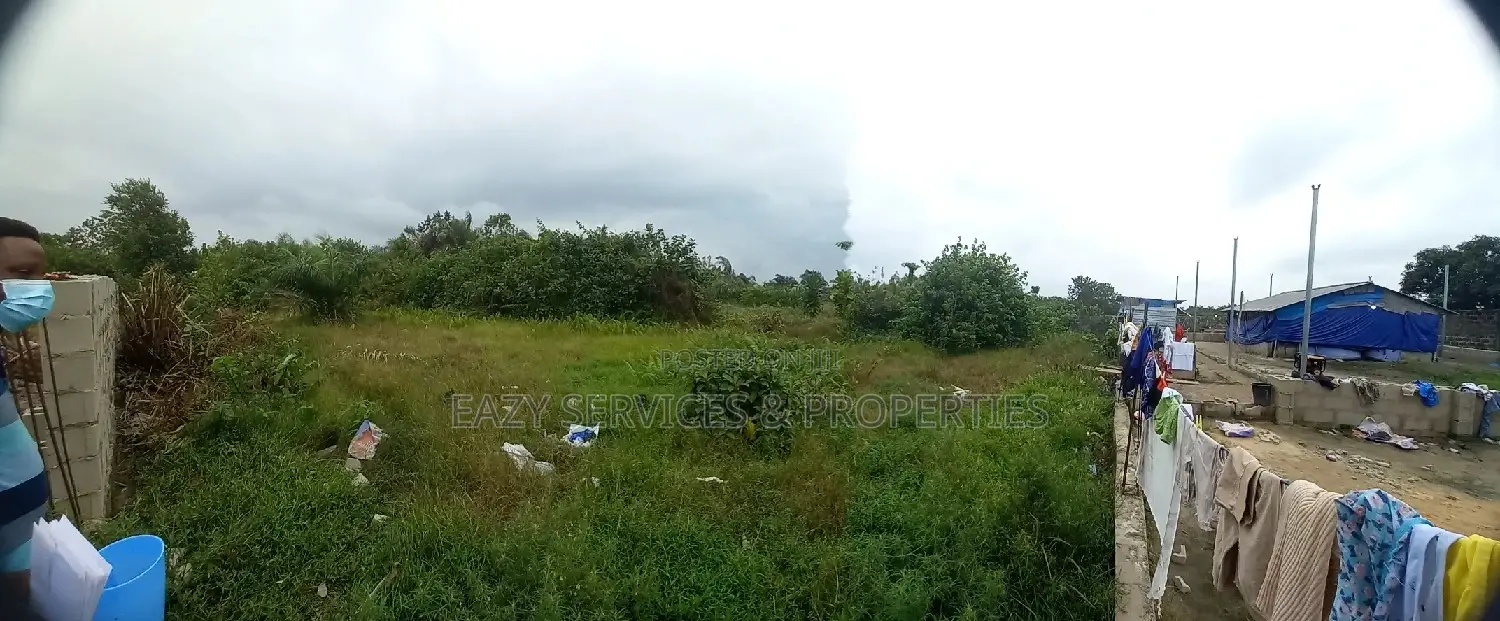 1400sqm Dry Land (2plots) Facing 2 Streets in Sangotedo