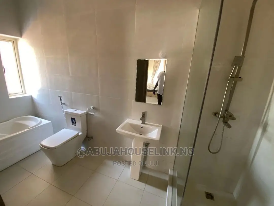 4bdrm Duplex in Dawaki By News for sale in Dawaki