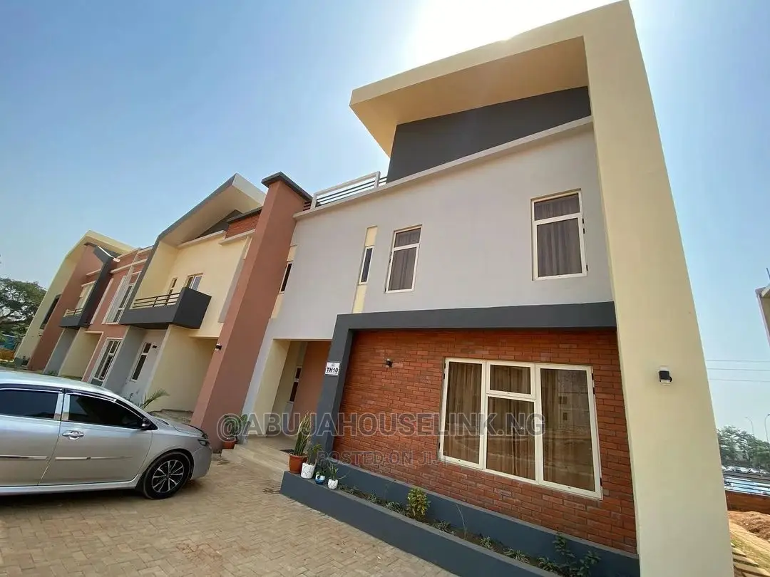 4bdrm Duplex in Dawaki By News for sale in Dawaki