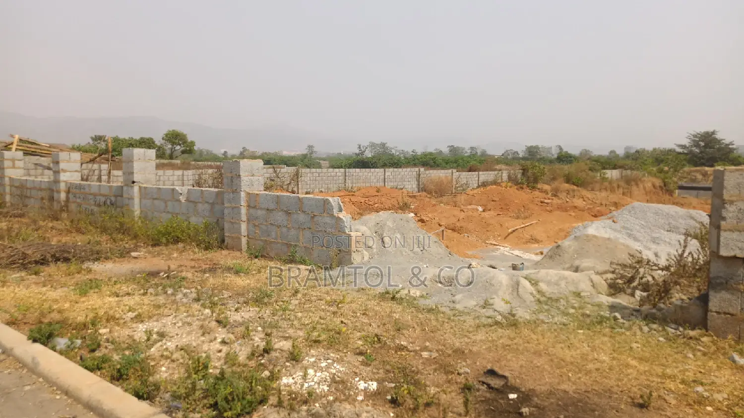 1100sqm Multifunction Plot on Kado /Jahi Tarred Roads in Kado