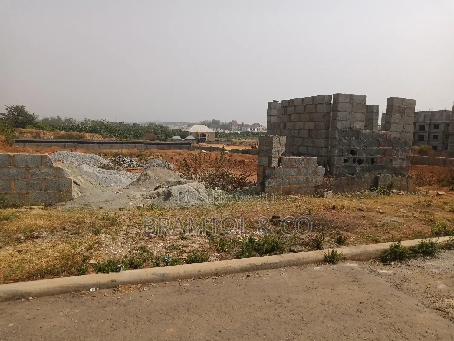 1100sqm Multifunction Plot on Kado /Jahi Tarred Roads in Kado