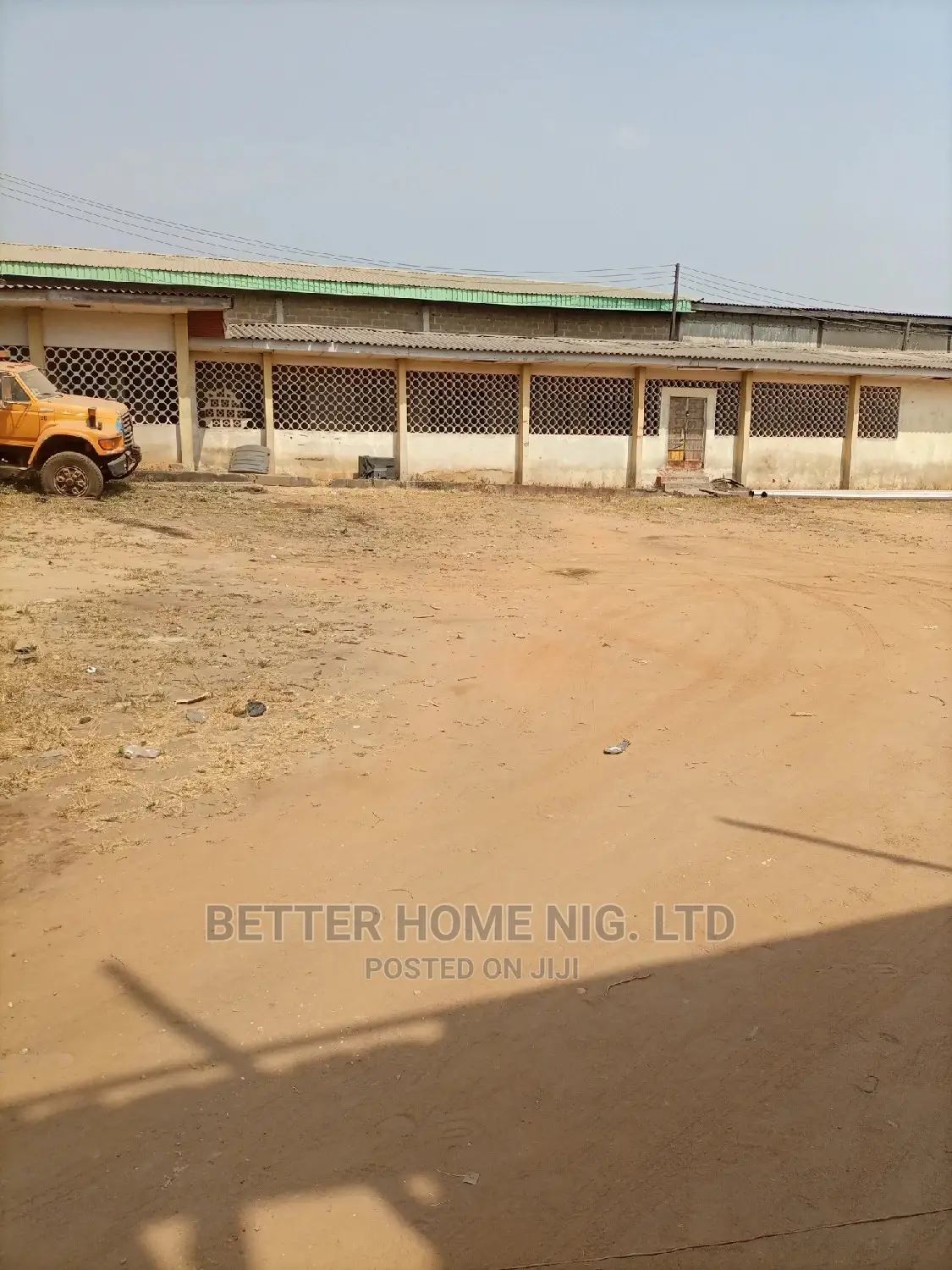 Warehouse 10000 Square Meter Capacity in Oluyole