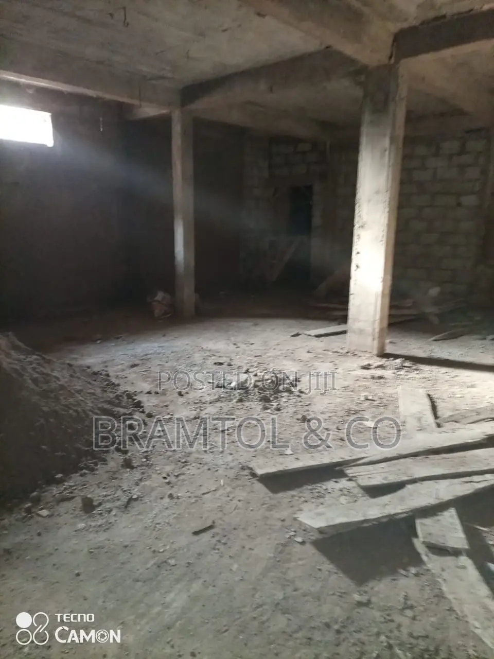 A Big Warehouse to Let in Mabushi in Mabushi