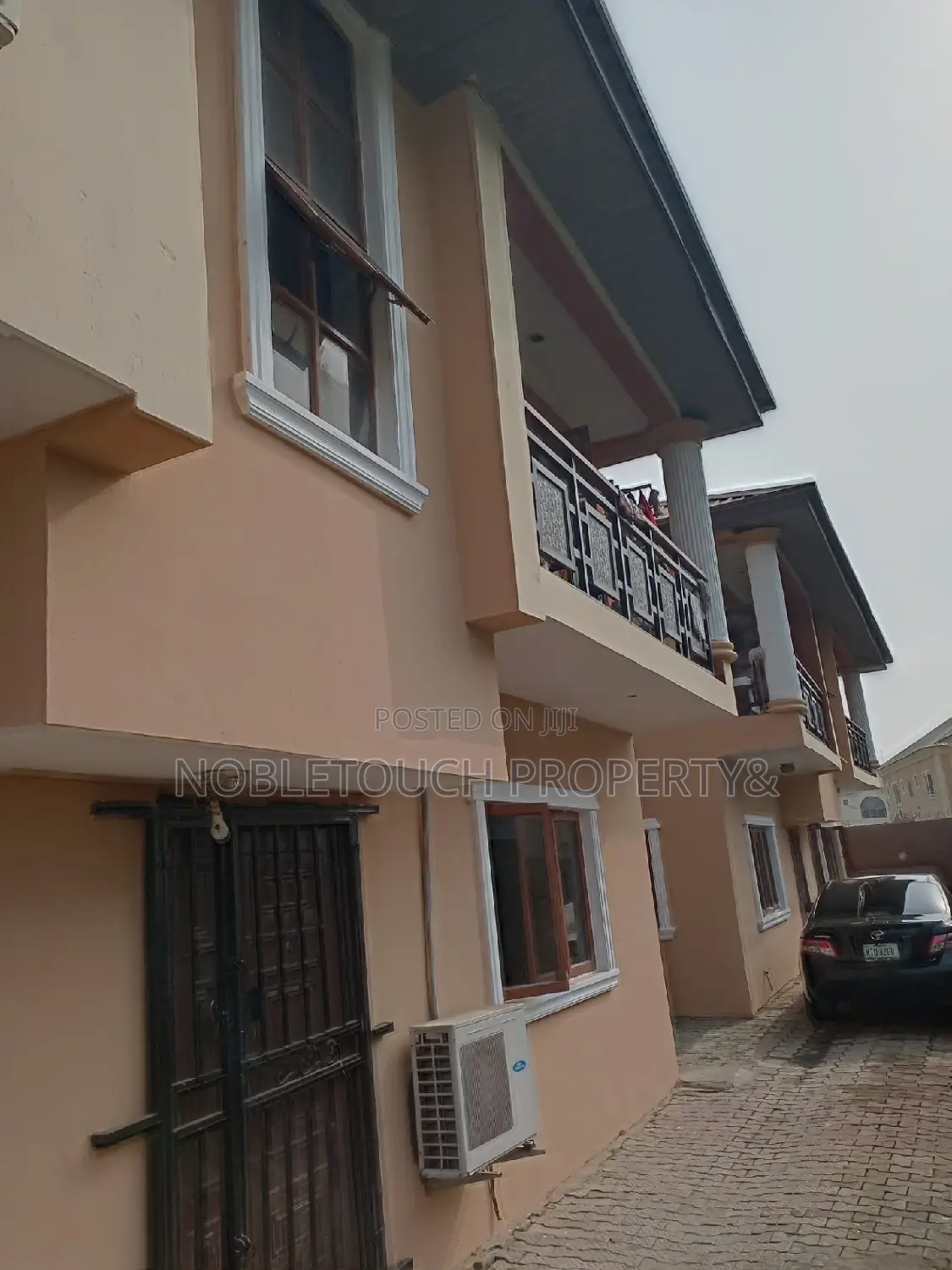 3bdrm Block of Flats in Olokunola Off Lekki for Sale in Lekki Expressway