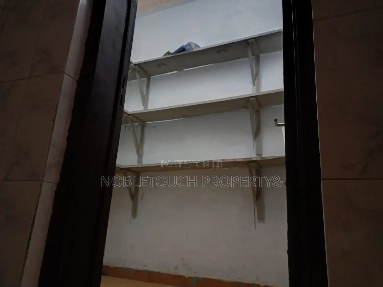 3bdrm Block of Flats in Olokunola Off Lekki for Sale in Lekki Expressway