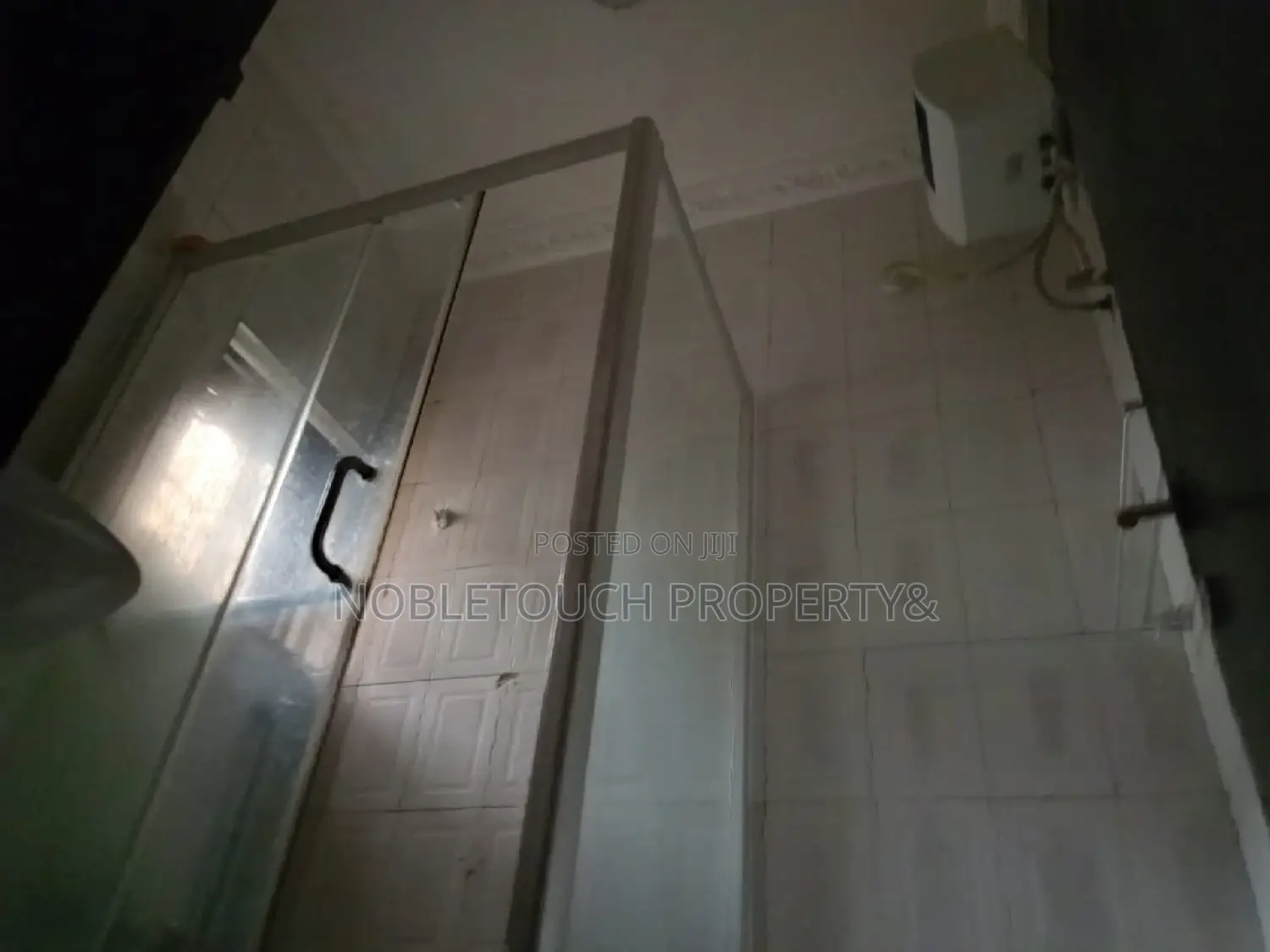 3bdrm Block of Flats in Olokunola Off Lekki for Sale in Lekki Expressway