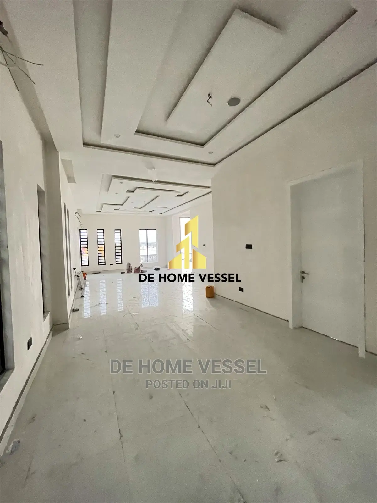 5bdrm Duplex in Ikota for Sale in Ikota