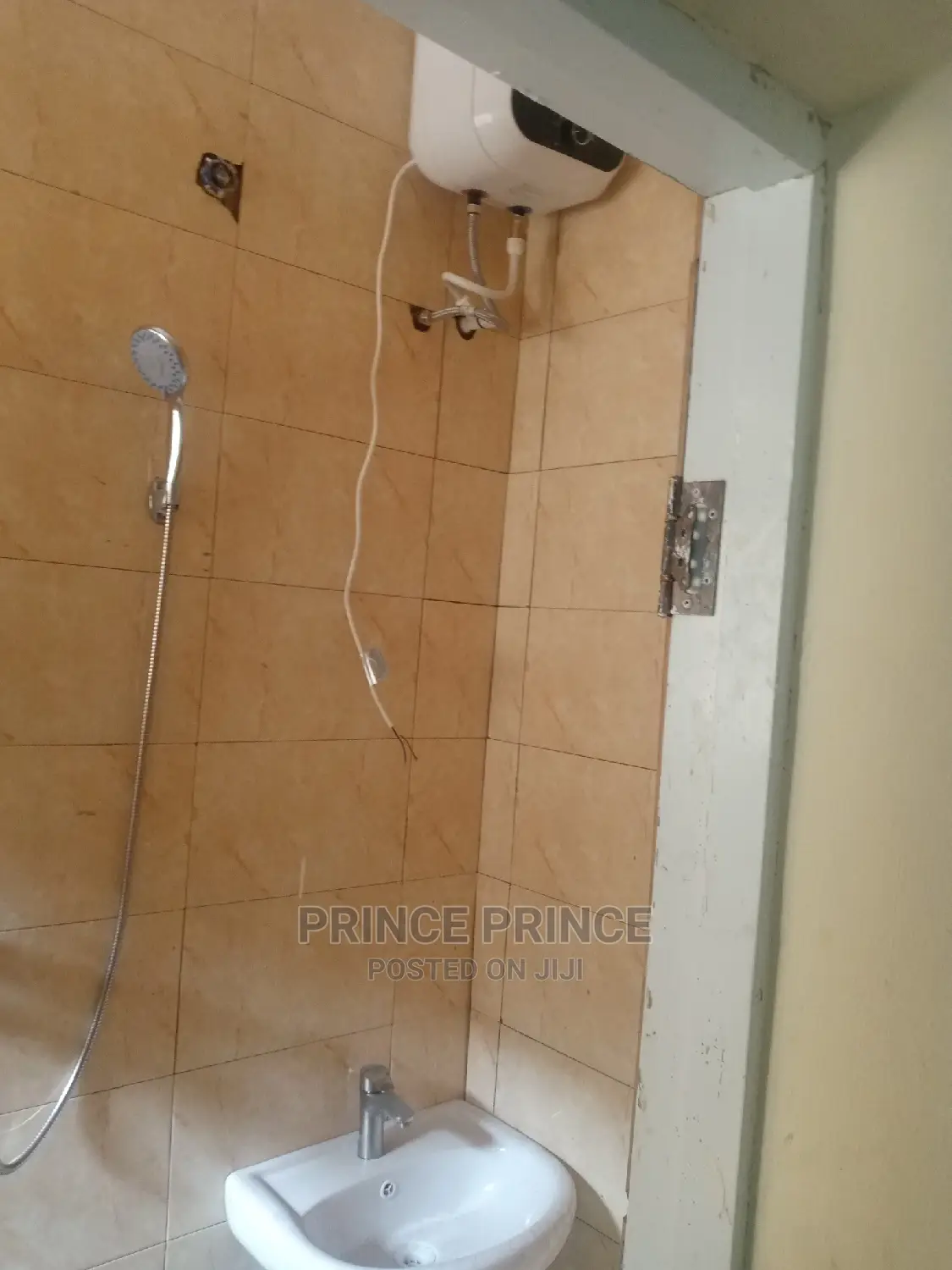 1bdrm Block of Flats in Surulere for rent in Surulere