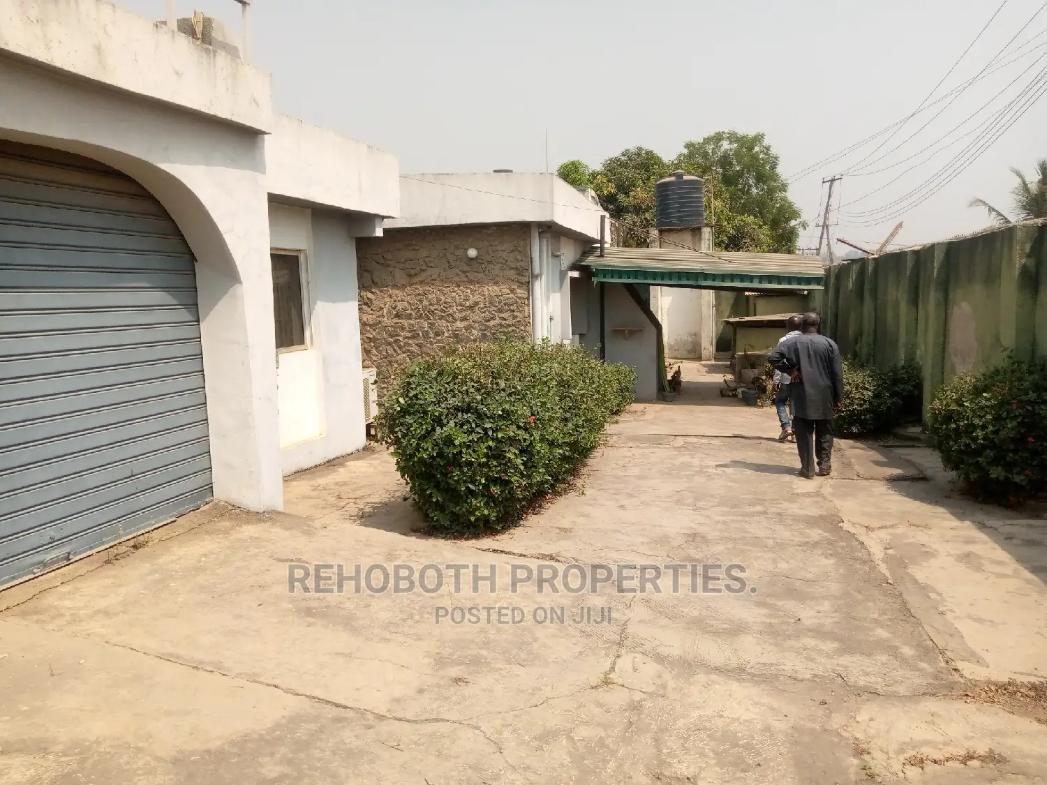 10bdrm Bungalow in Alexsandra, Ibadan for sale in Ibadan