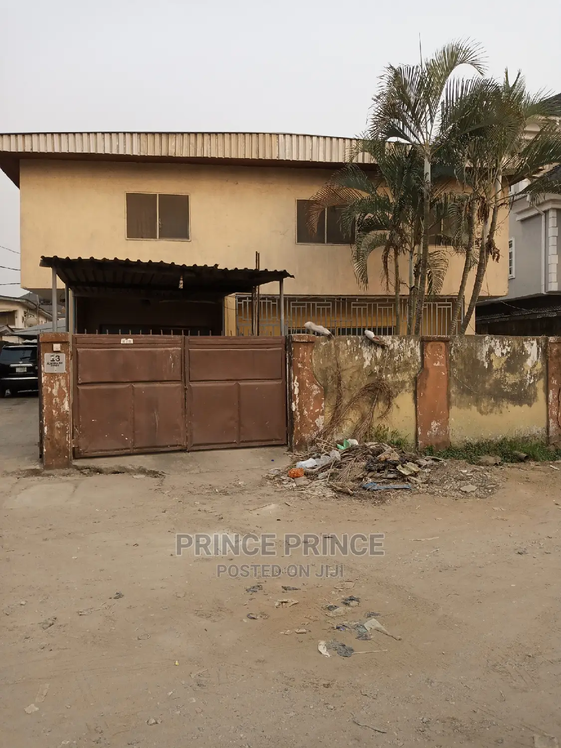3bdrm Block of Flats in Surulere for sale in Surulere