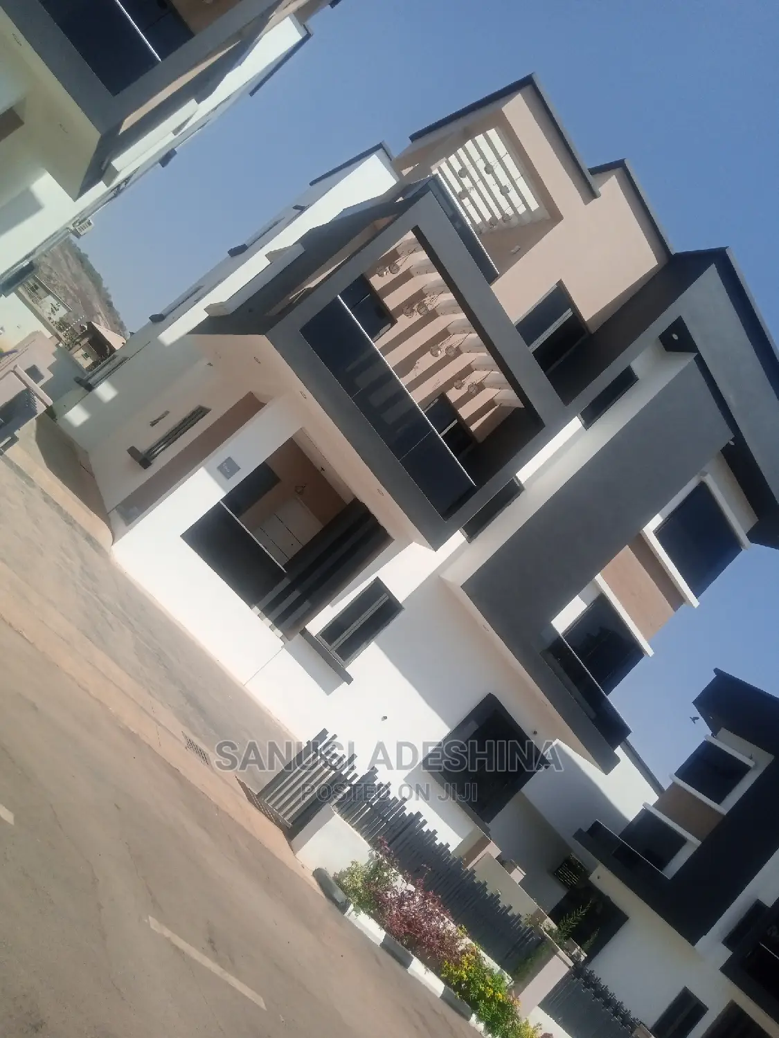 6bdrm Duplex in Diplomatic Zone Area for sale in Katampe Extension
