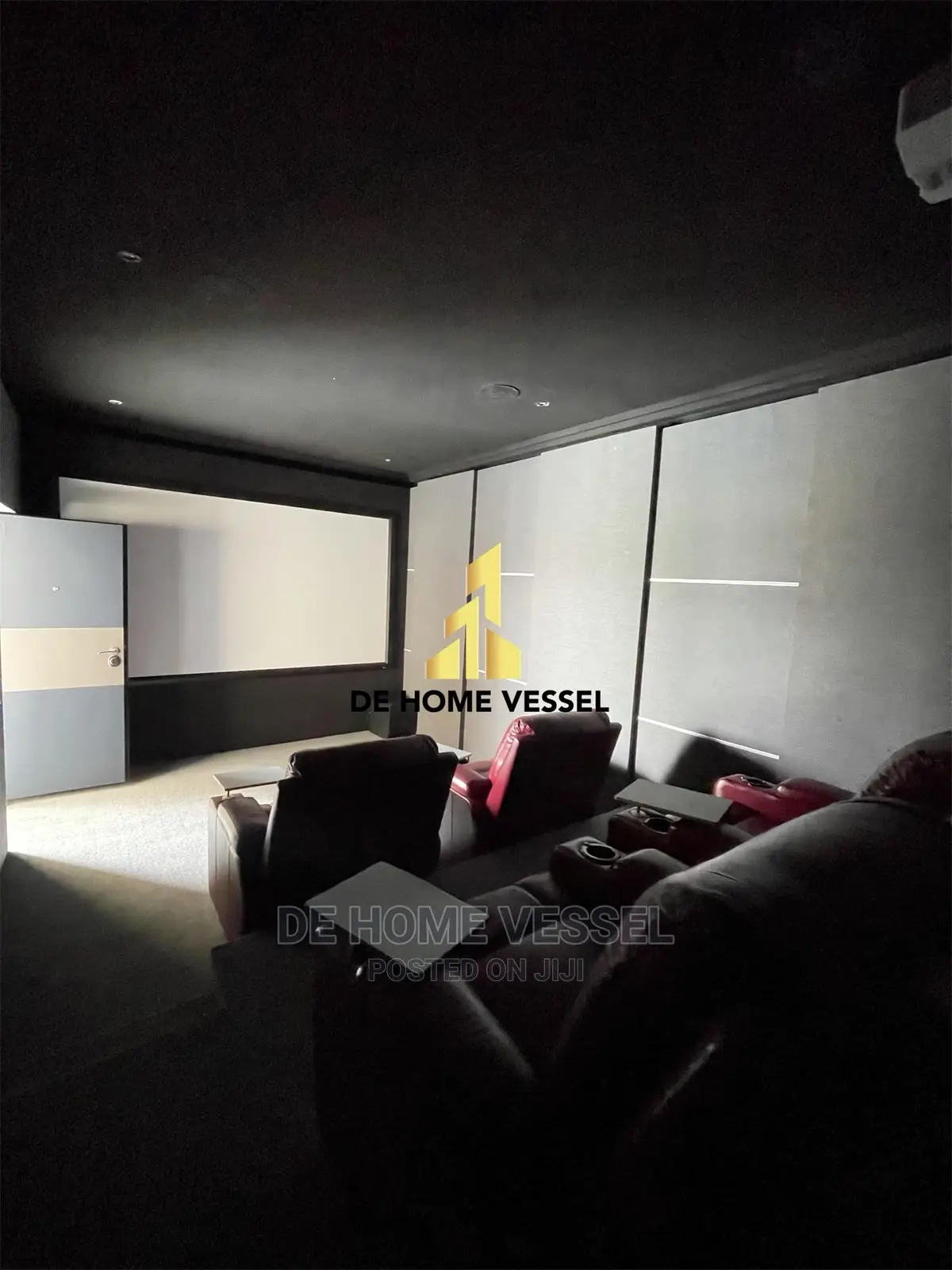 5bdrm Duplex in Ikate for Sale in Ikate