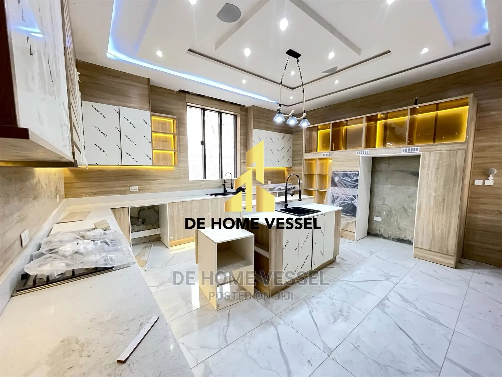 5bdrm Duplex in Osapa London for Sale in Osapa london