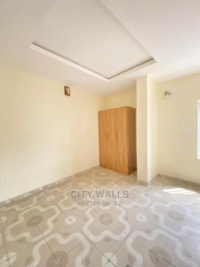 3bdrm Block of Flats in Ikate for Rent in Ikate