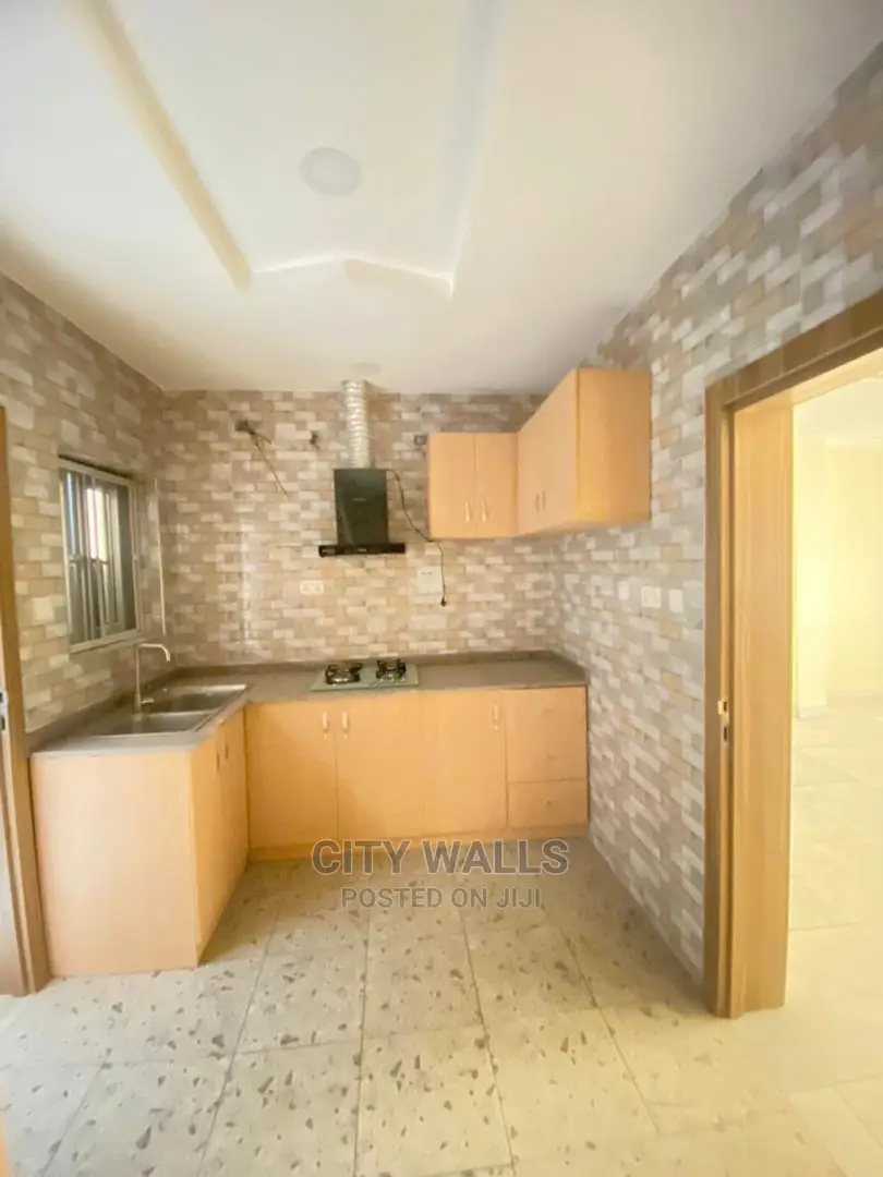 3bdrm Block of Flats in Ikate for Rent in Ikate