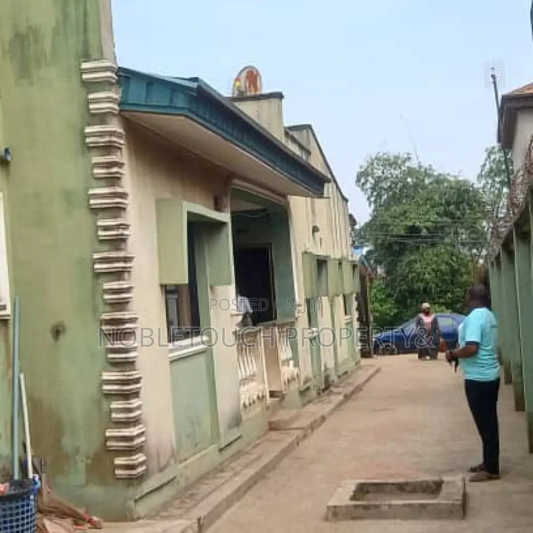 5bdrm Bungalow in Sango Ota Ogun State, Ifo for Sale in Ifo