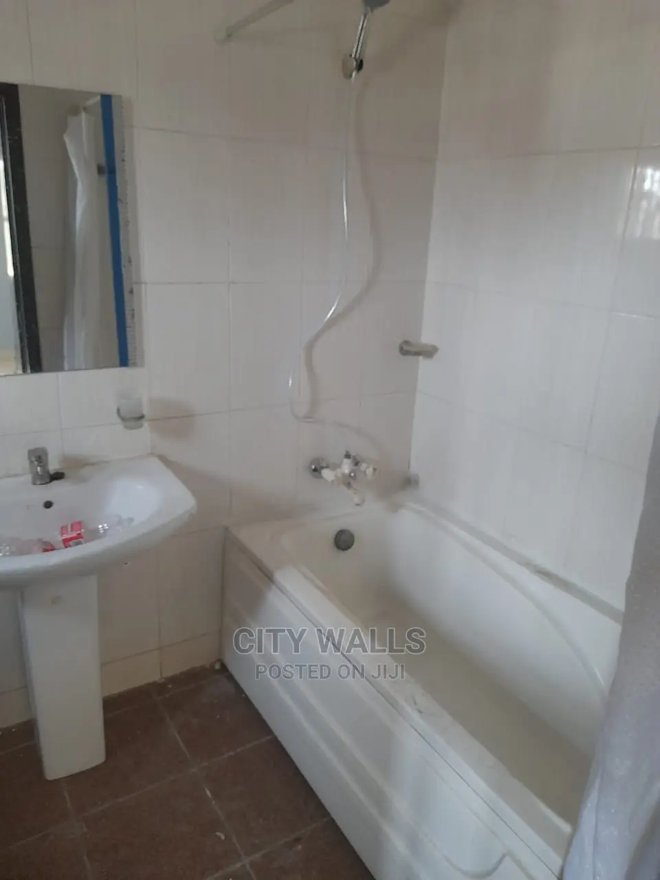 3bdrm Block of Flats in Idado for rent in Idado