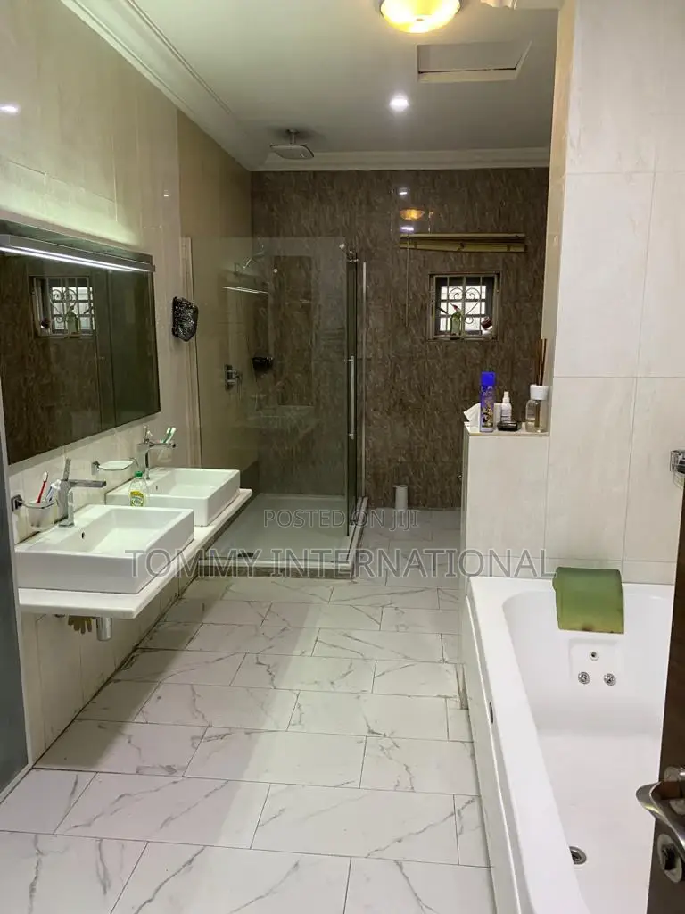 5bdrm Duplex in Oasis Estate, Port-Harcourt for sale in Port-Harcourt