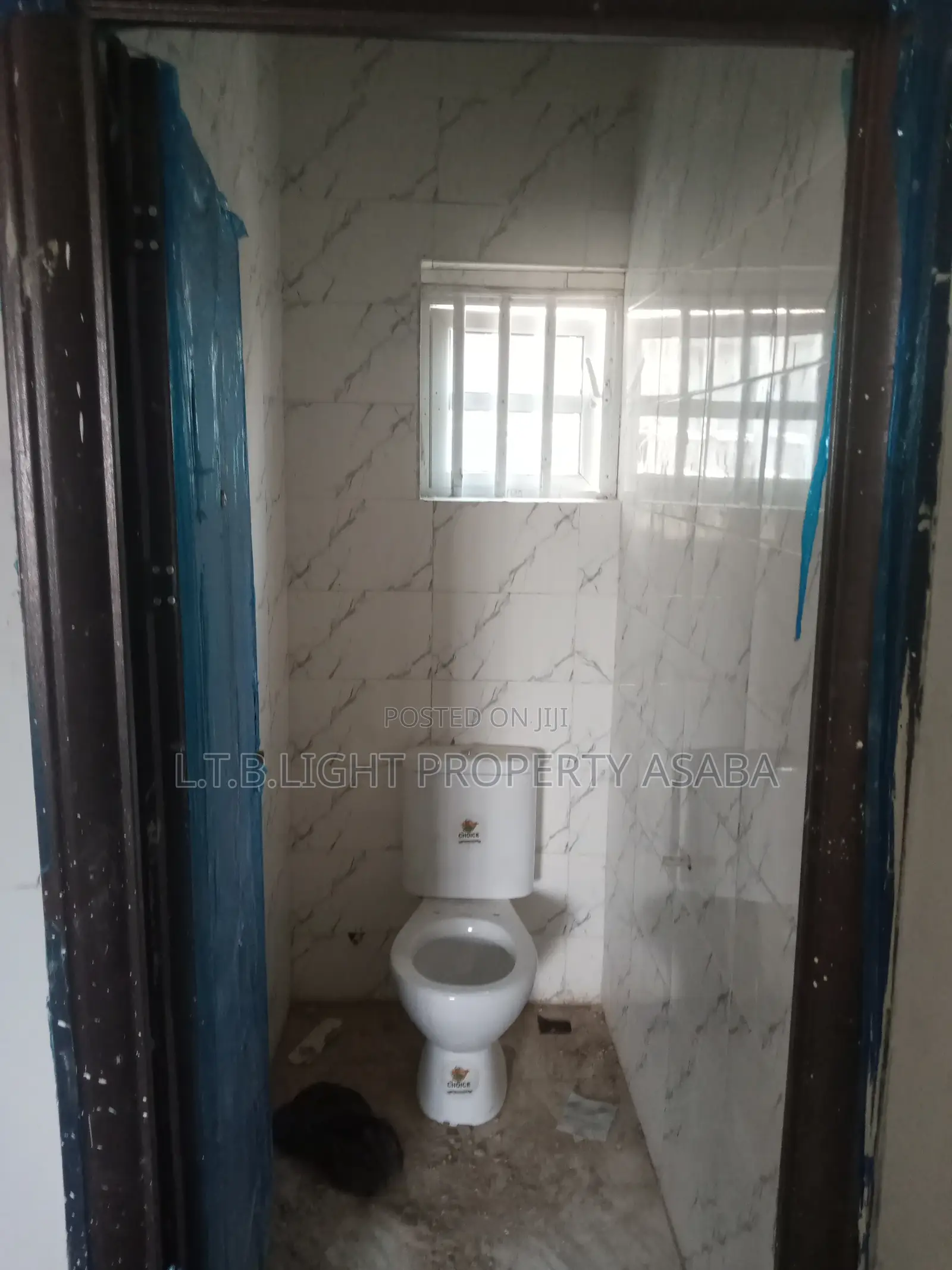 2bdrm Block of Flats in L. T. B Light, Oshimili South for rent in Oshimili South