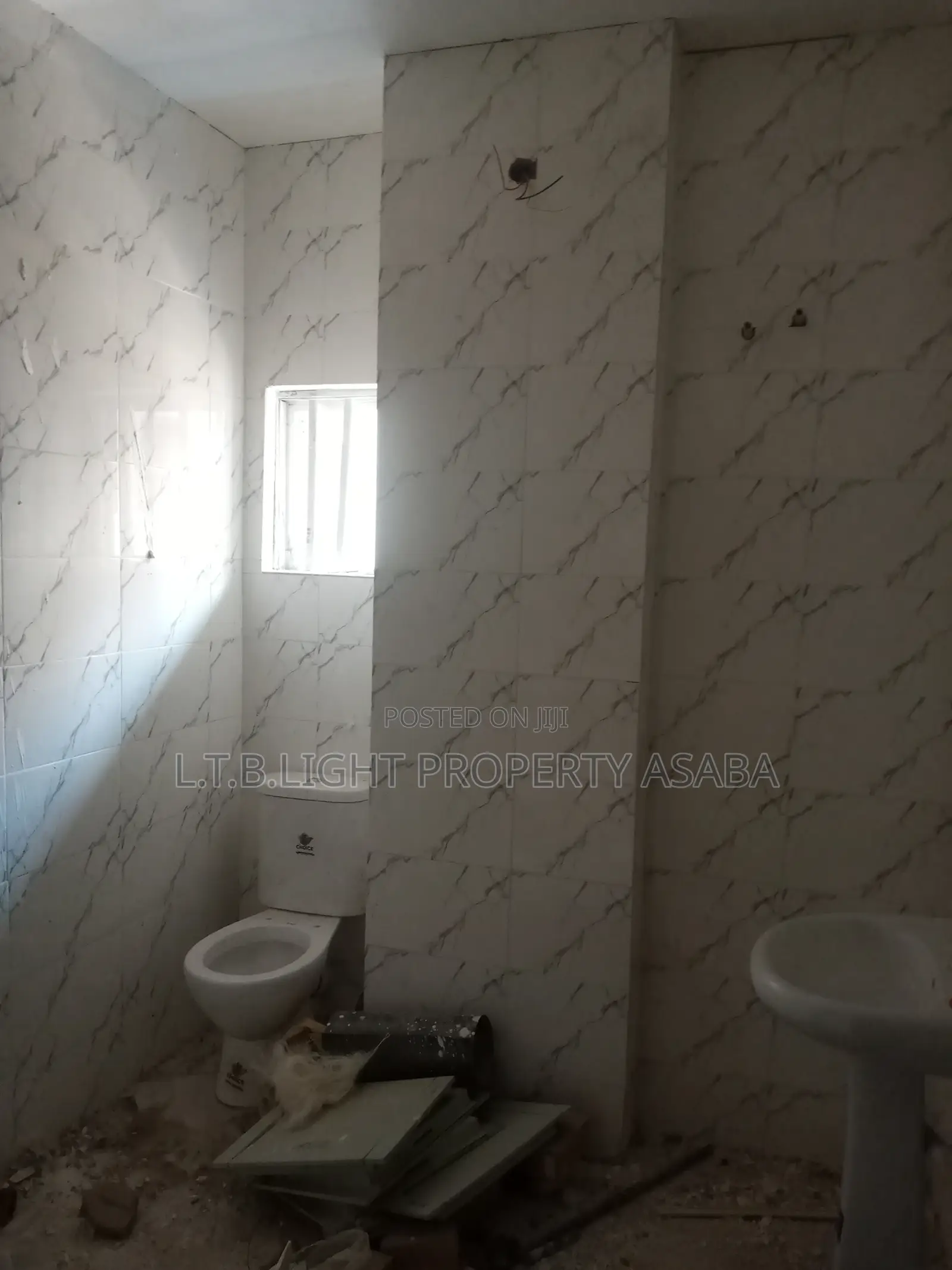 2bdrm Block of Flats in L. T. B Light, Oshimili South for rent in Oshimili South