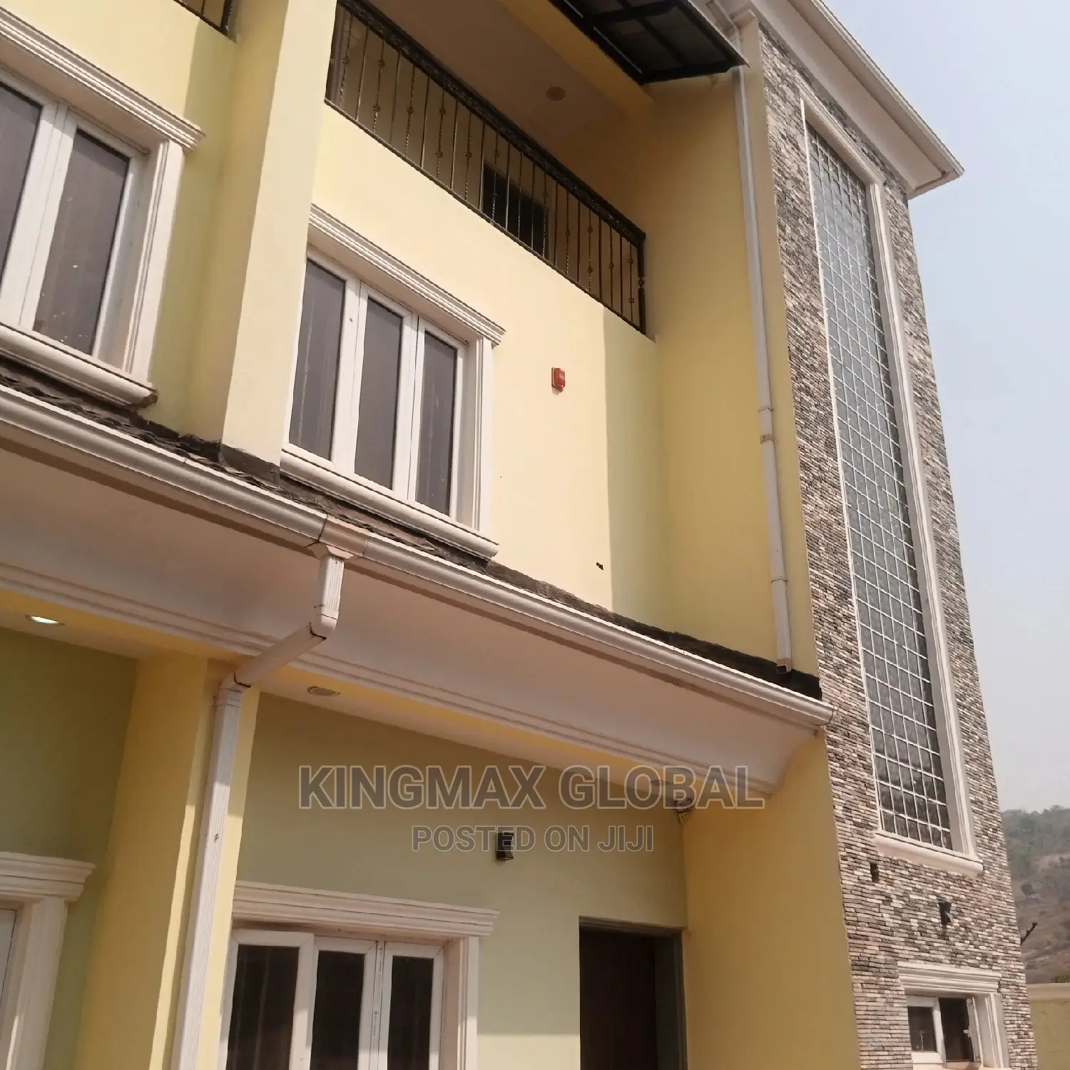 5bdrm Duplex in Mablevi, Life Camp for sale in Life Camp