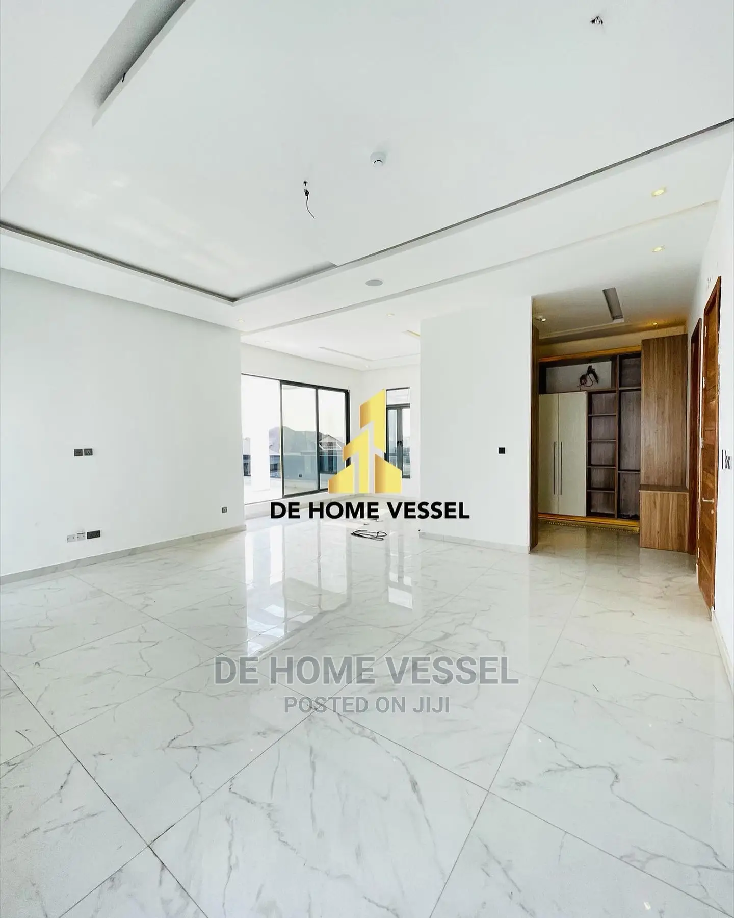5bdrm Duplex in Osapa London for Sale in Osapa london