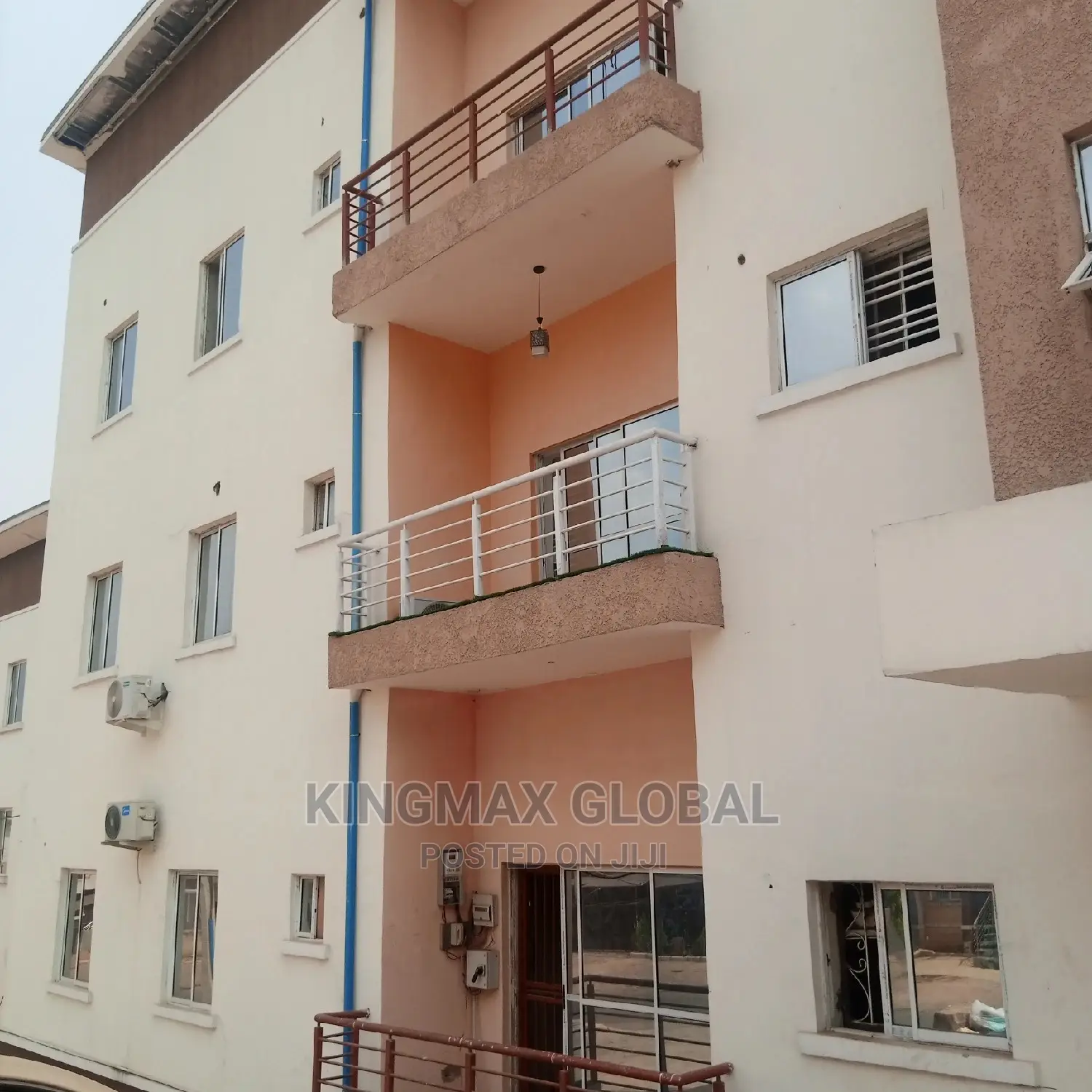 3bdrm Block of Flats in Paradise Estate, Life Camp for sale in Life Camp