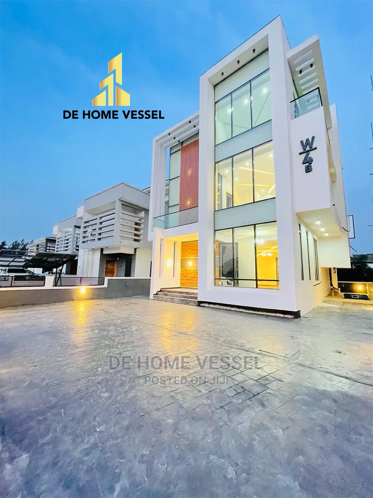 5bdrm Duplex in Ikota for Sale in Ikota