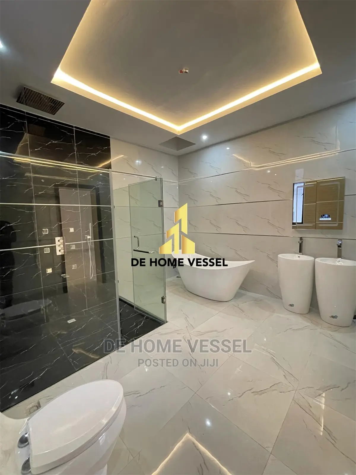 5bdrm Duplex in Ikota for Sale in Ikota