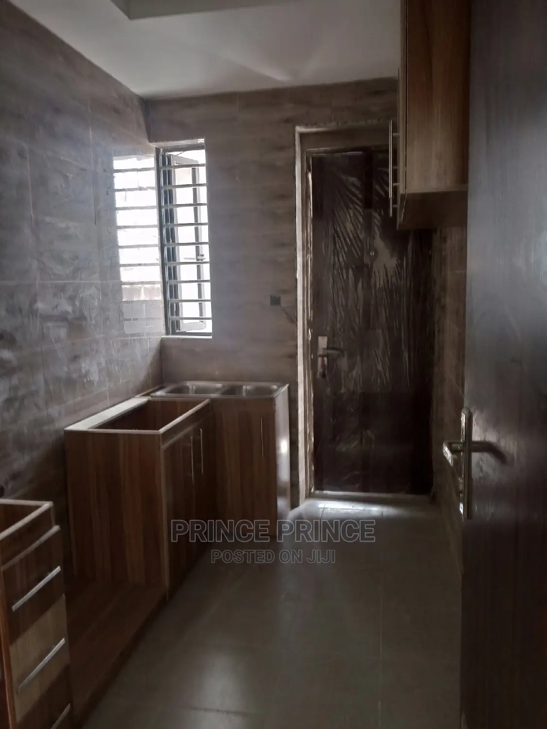 Furnished 3bdrm Mansion in Surulere for rent in Surulere