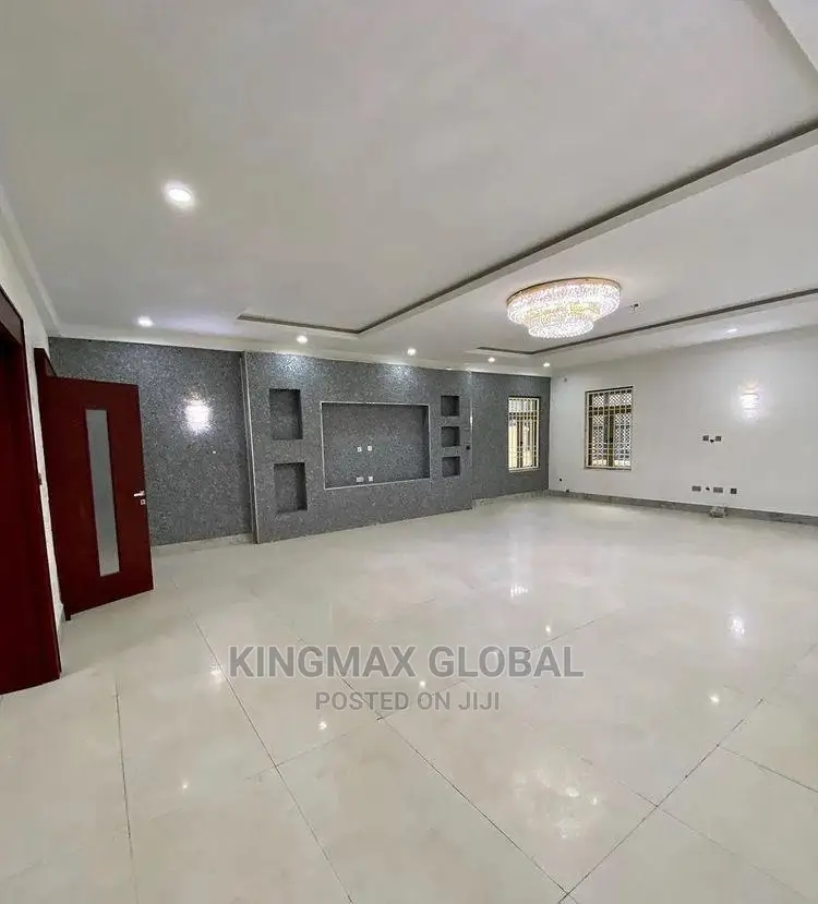 5bdrm Mansion in Maitama for sale in Maitama