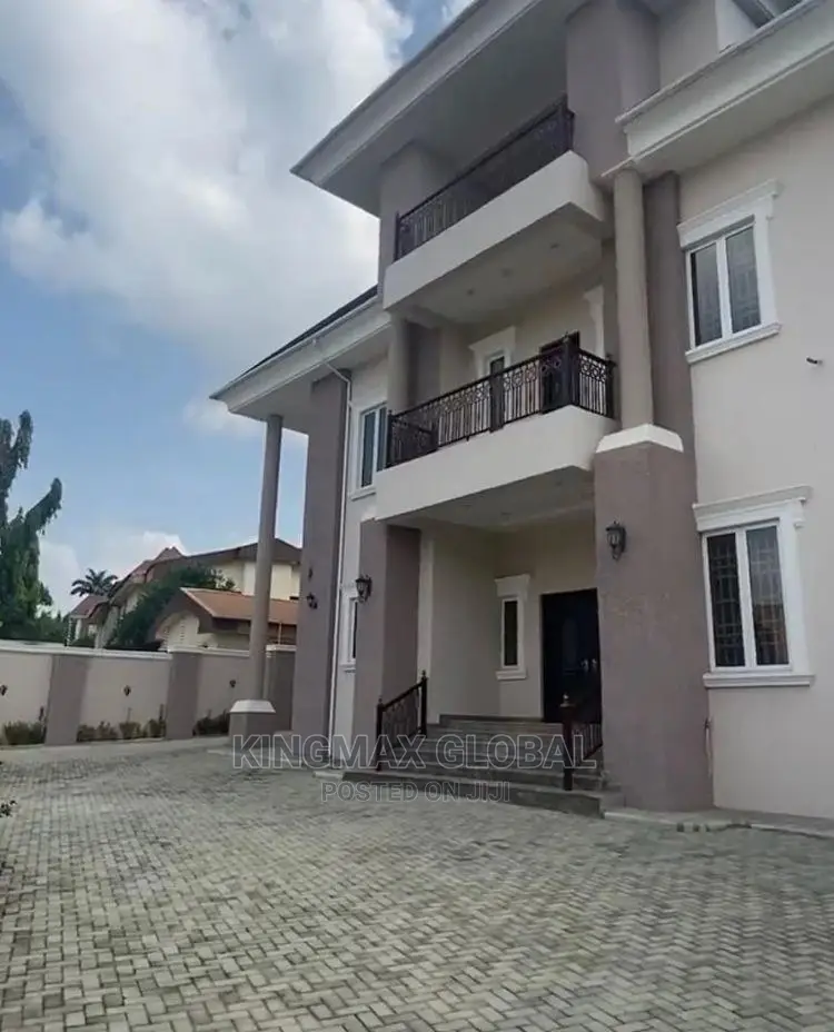 7bdrm Mansion in Maitama for sale in Maitama