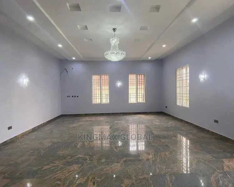 7bdrm Mansion in Maitama for sale in Maitama