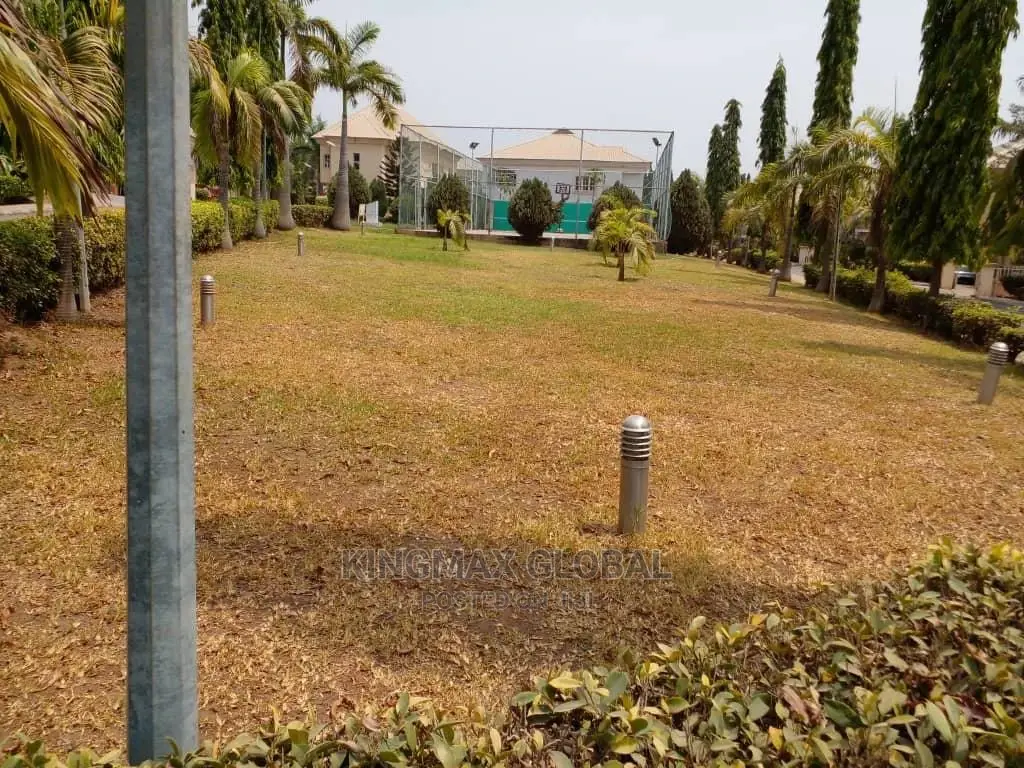 5bdrm Duplex in Vintage, Wuye for rent in Wuye