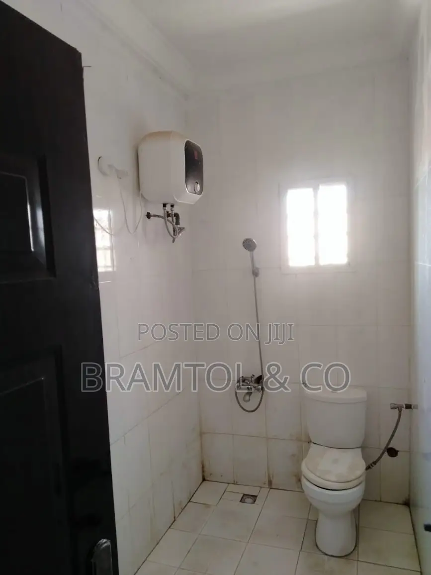 4bdrm Duplex in Lugbe District for rent in Lugbe District