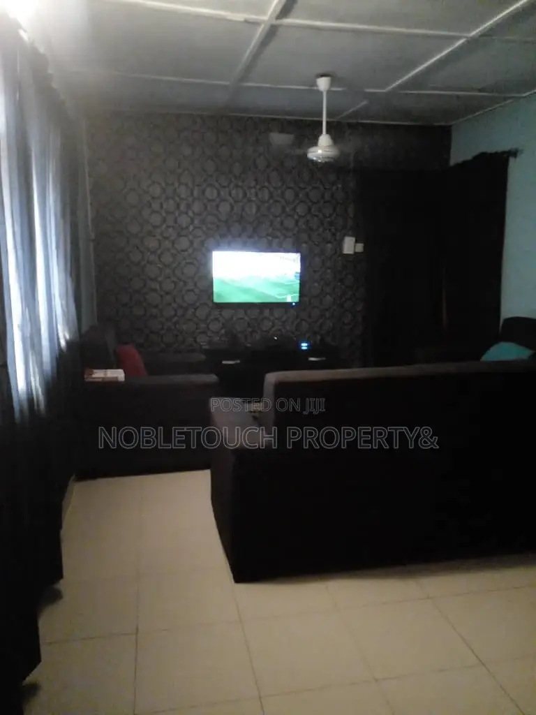 3bdrm Apartment in Jakande Estate, Oke-Afa for sale in Oke-Afa
