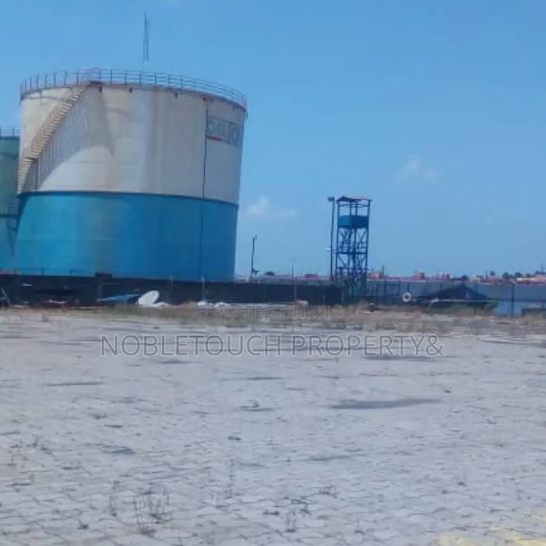 Jetty for Sale at Apapa Well Closeable in Kirikiri