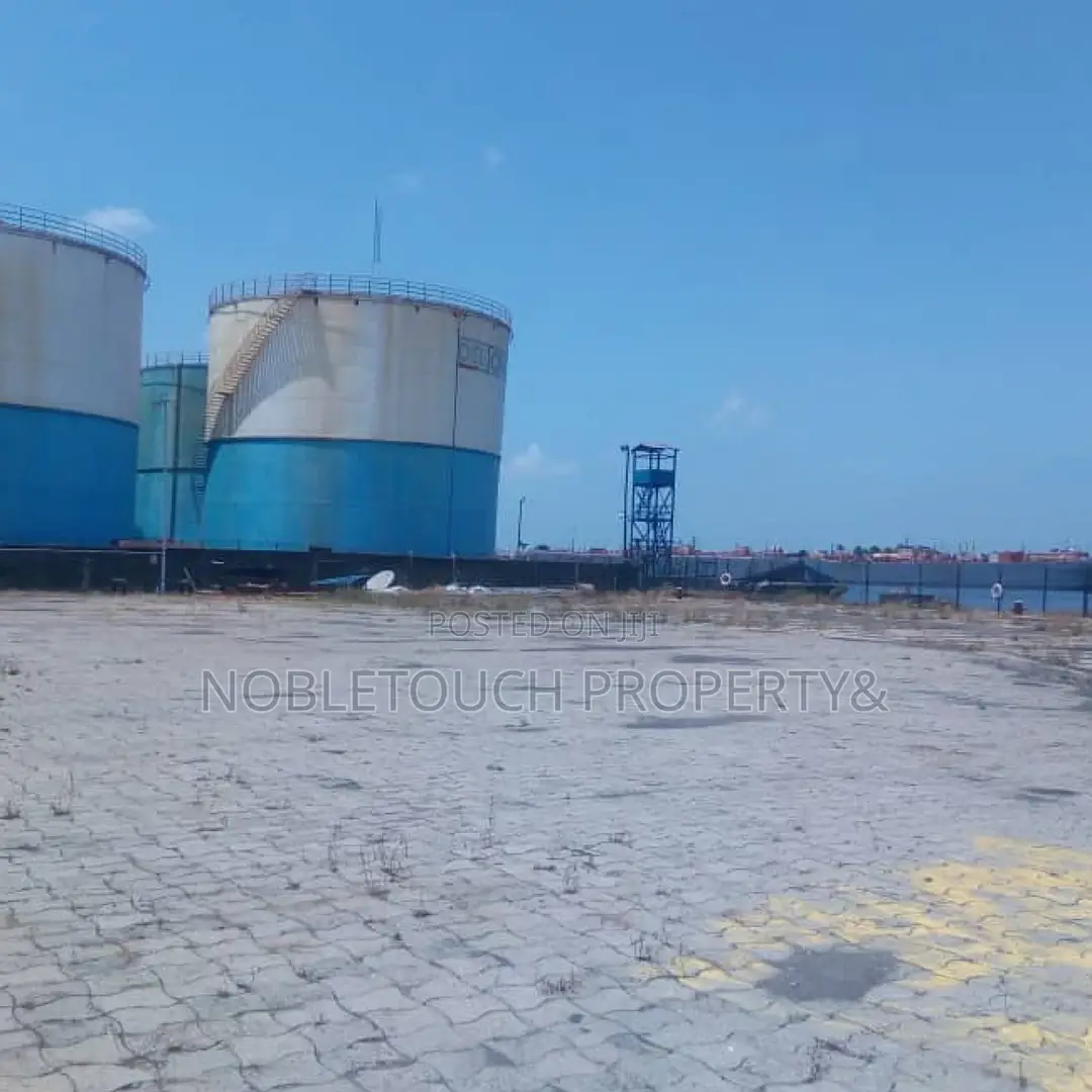 Jetty for Sale at Apapa Well Closeable in Kirikiri