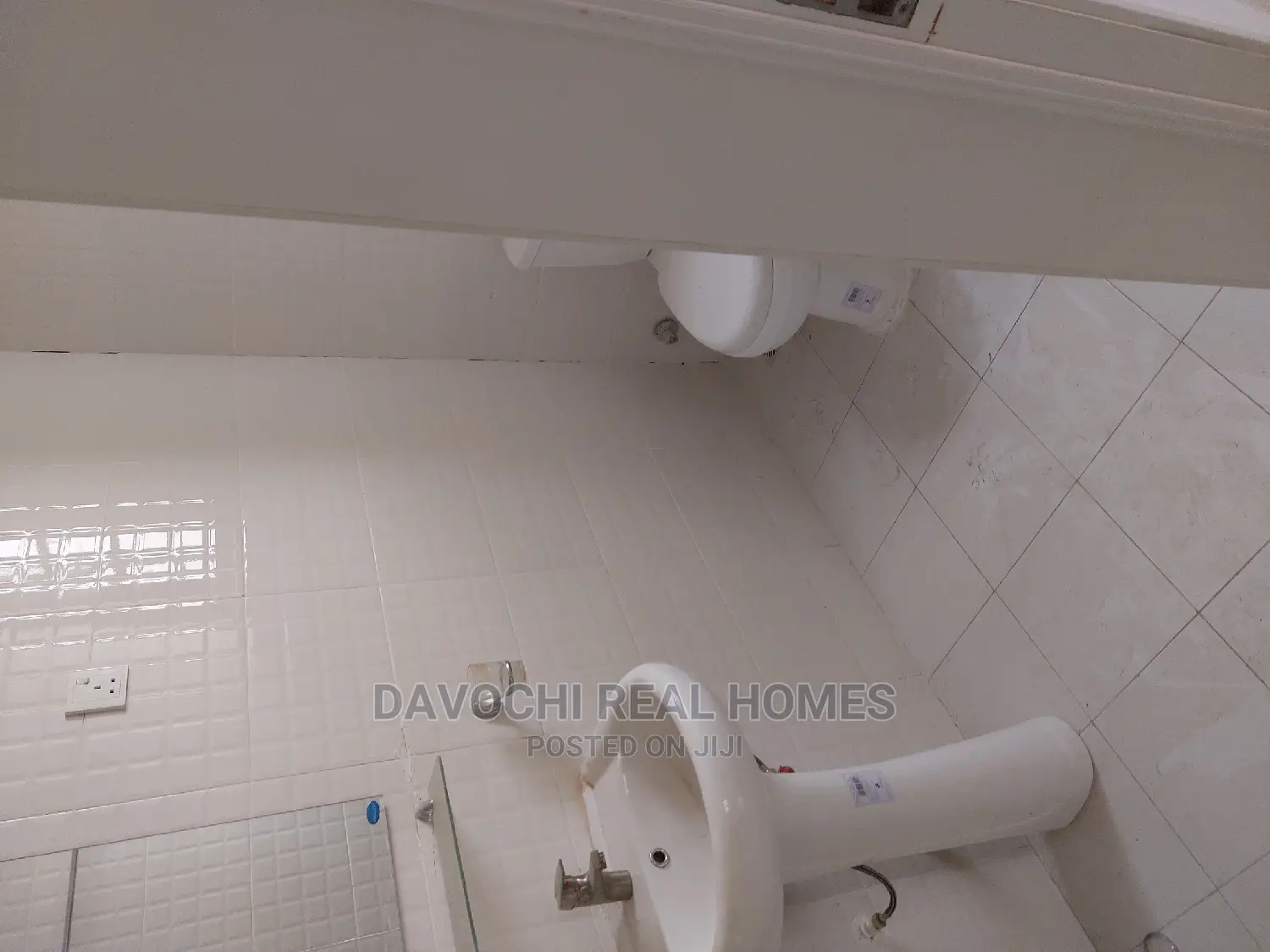 7bdrm Duplex in Lekky Country, Lekki Phase 2 for Sale in Lekki Phase 2
