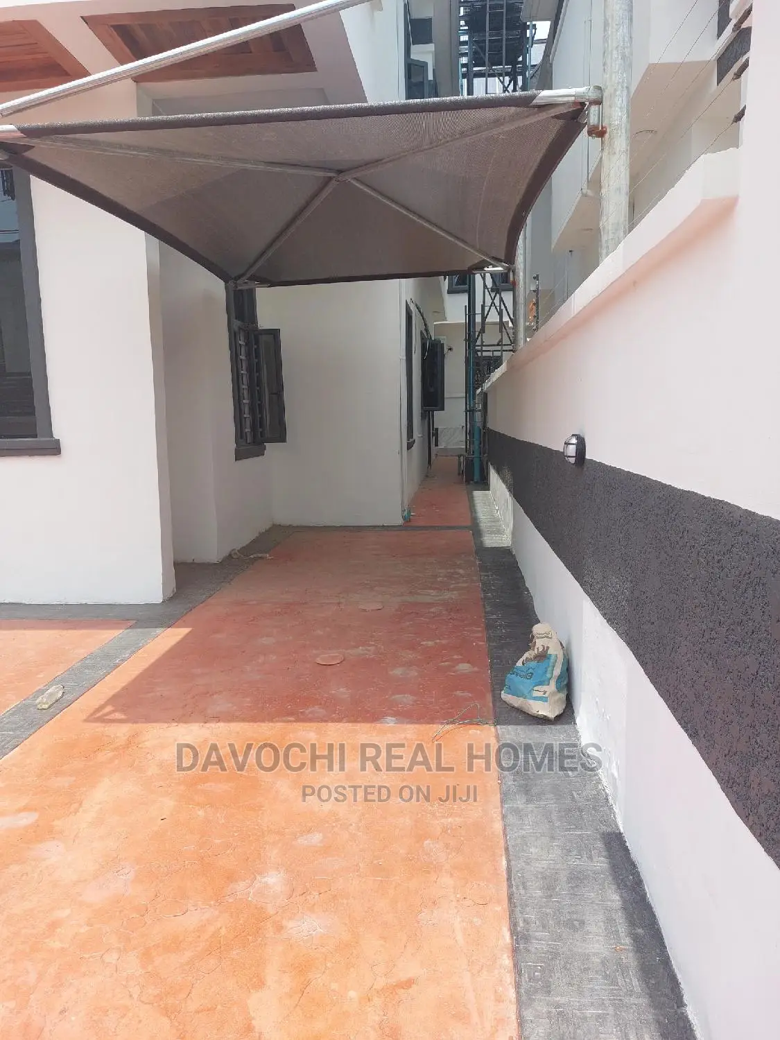 4bdrm Duplex in Lekky Country, Lekki Phase 2 for Sale in Lekki Phase 2