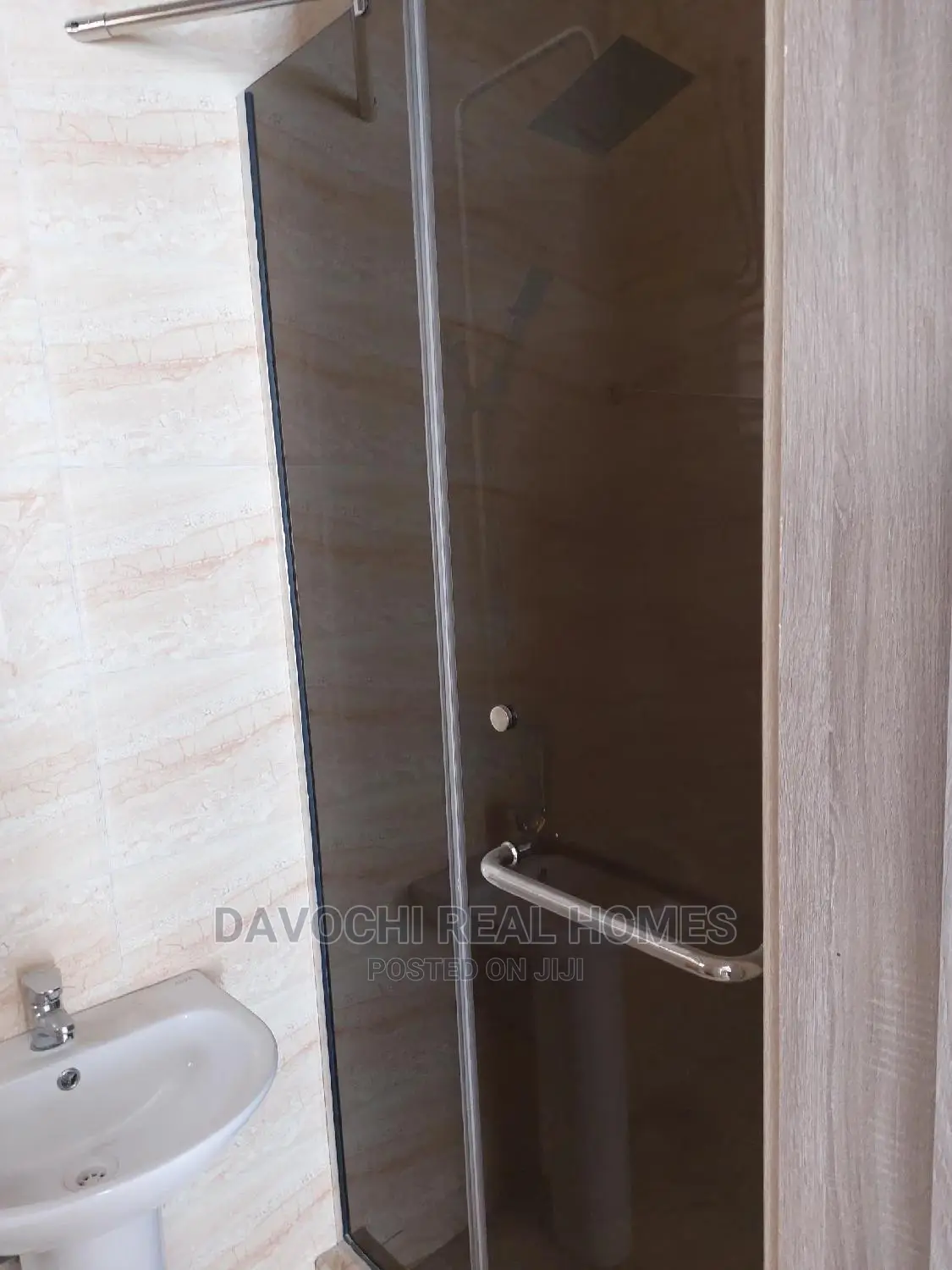 4bdrm Duplex in by Chevron Second, Lekki Phase 2 for Sale in Lekki Phase 2