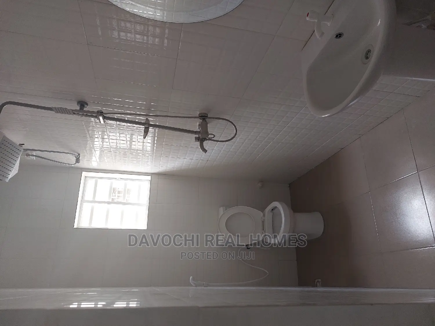 2bdrm Block of Flats in Immediately Lagos, Lekki Phase 2 for rent in Lekki Phase 2