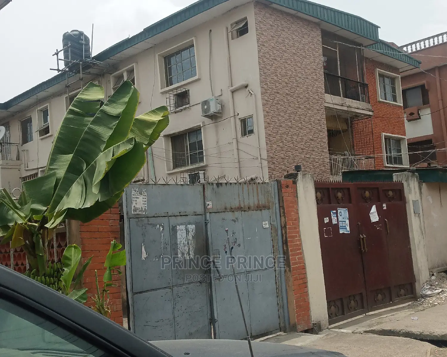 3bdrm Block of Flats in Surulere for sale in Surulere