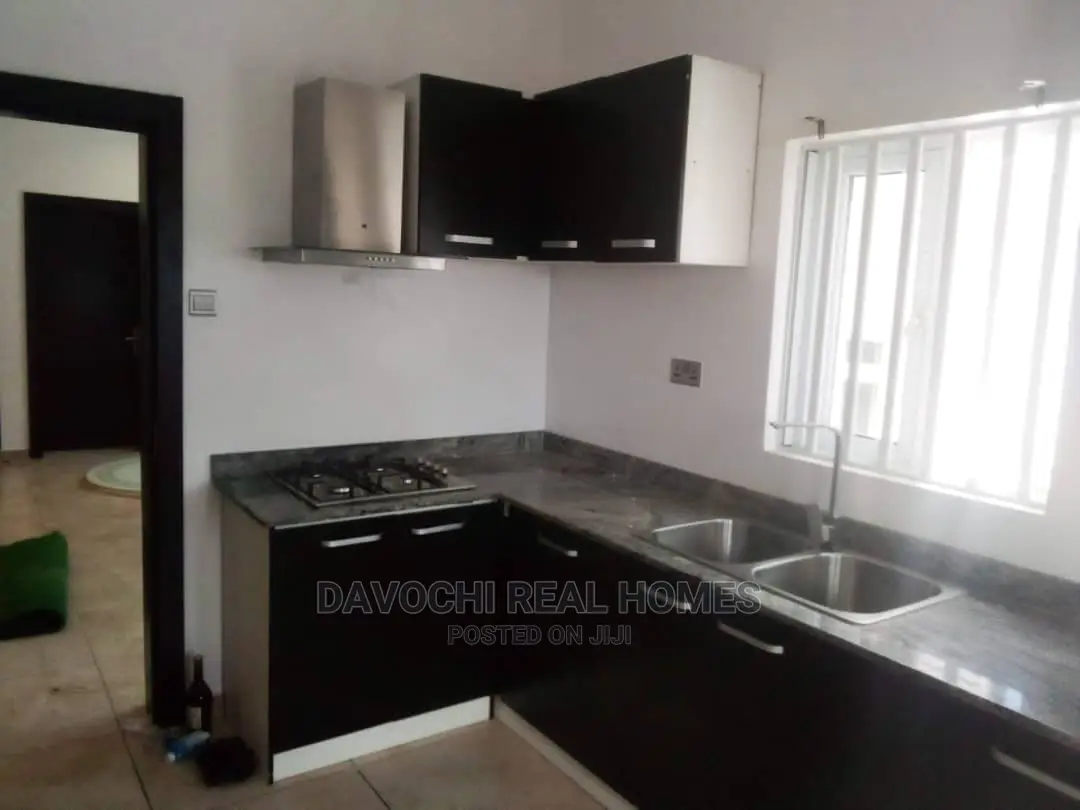 2bdrm Apartment in Johnson Street, Osapa london for rent in Osapa london