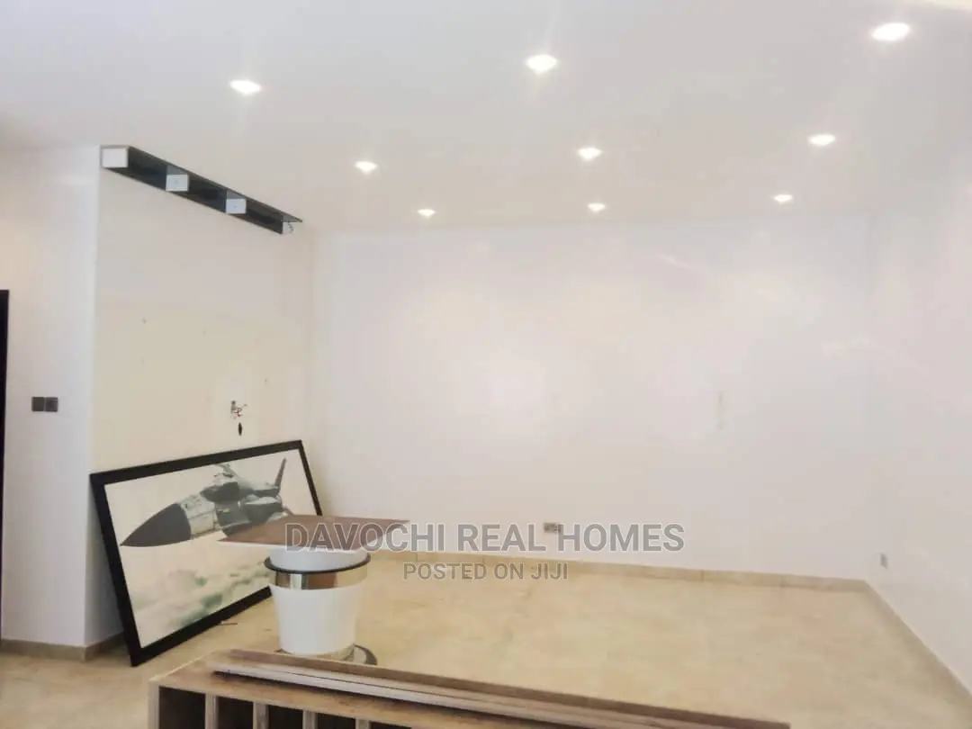 2bdrm Apartment in Johnson Street, Osapa london for rent in Osapa london