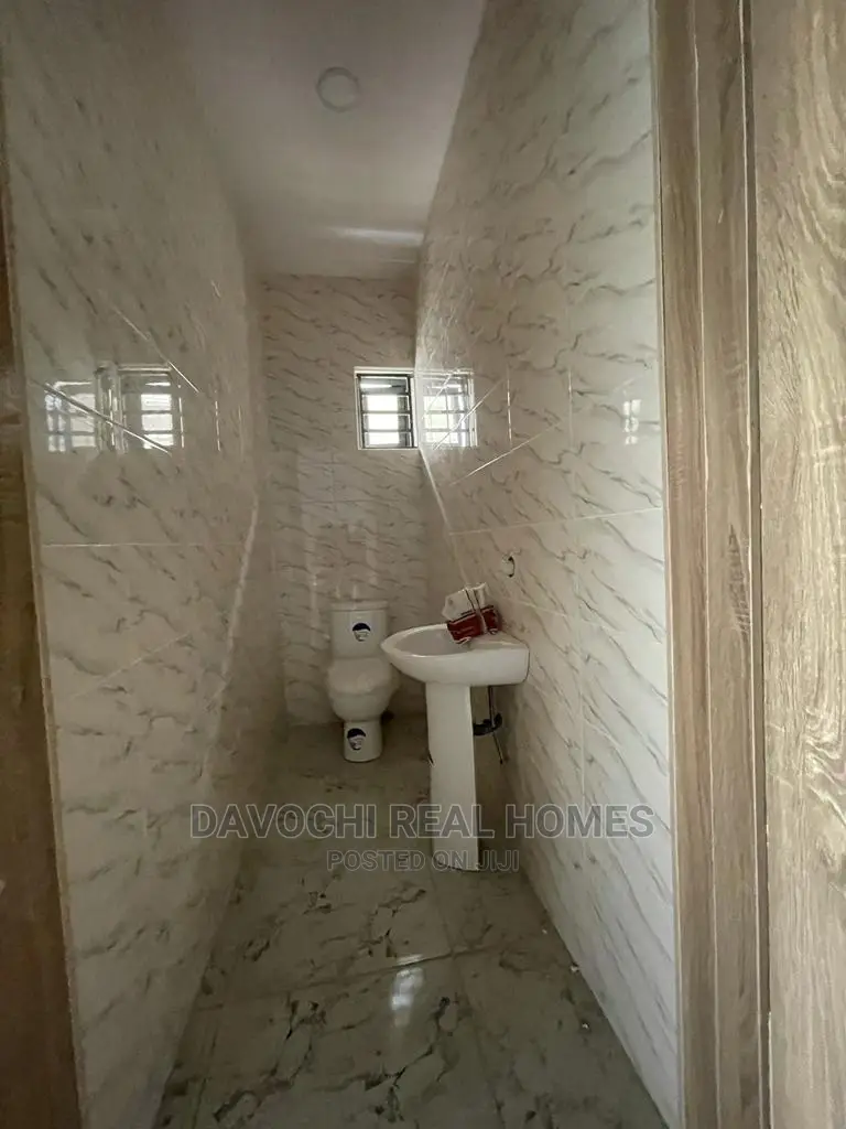 2bdrm Apartment in Chevron Estate for rent in Chevron