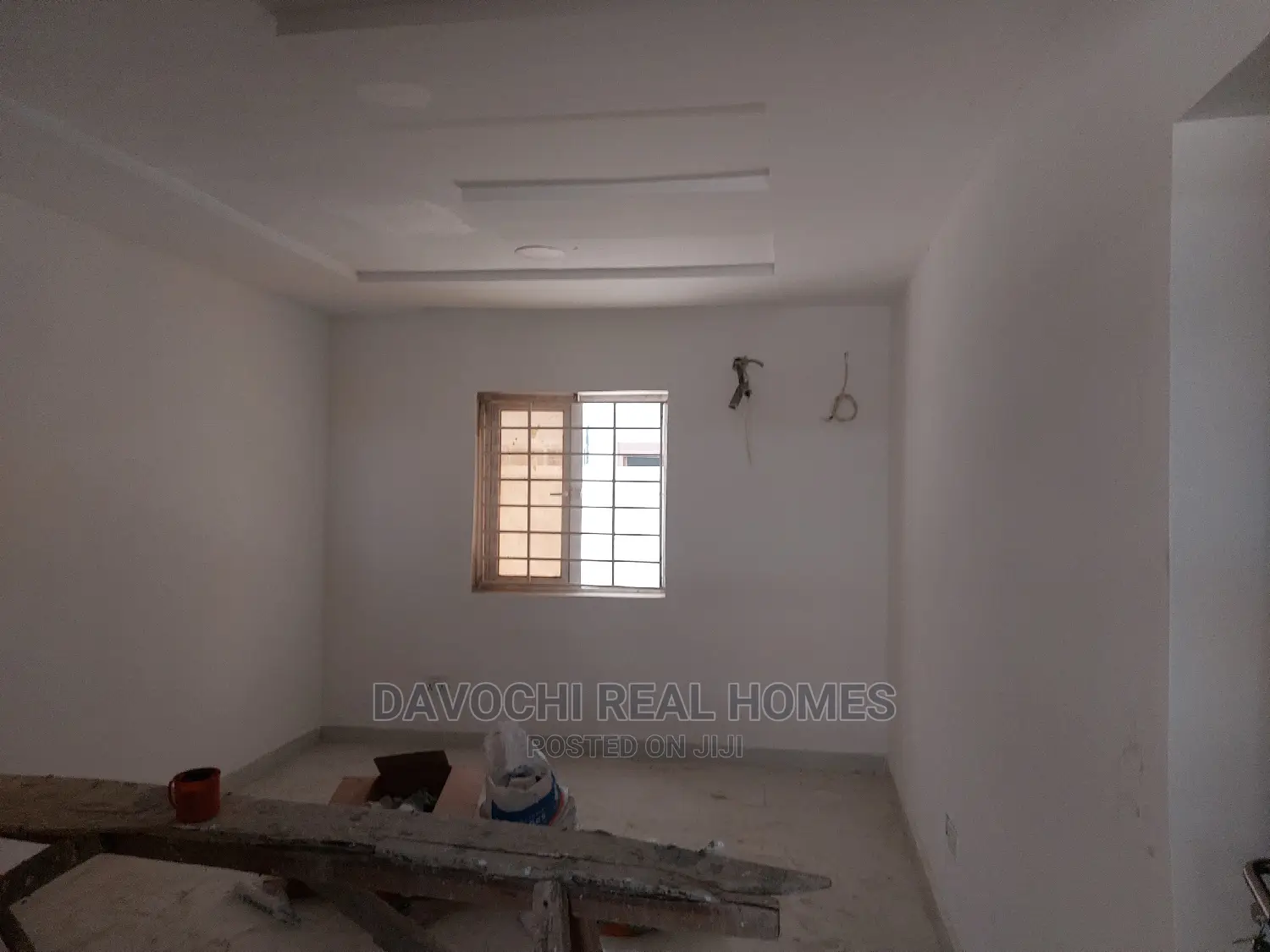 2bdrm Block of Flats in By Chevron Second for sale in Chevron