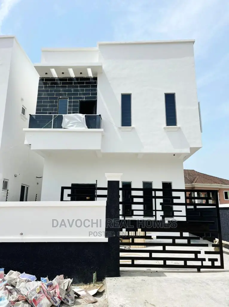4bdrm Duplex in Ologolo Estate for Sale in Ologolo
