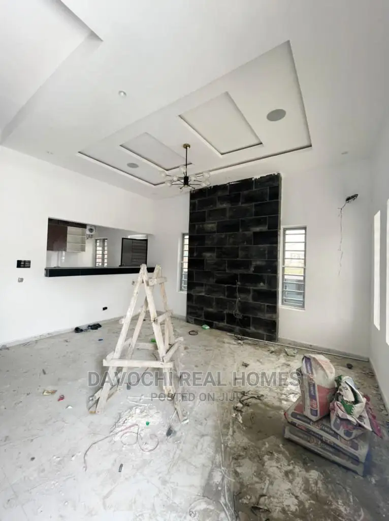 4bdrm Duplex in Ologolo Estate for Sale in Ologolo