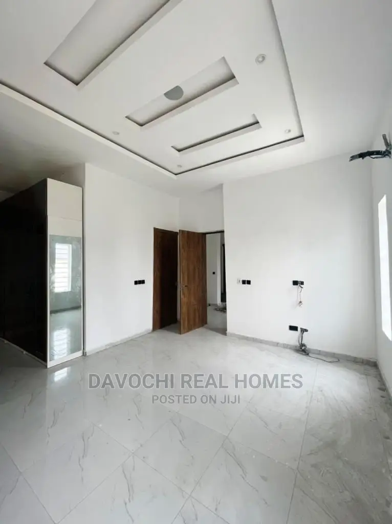 4bdrm Duplex in Ologolo Estate for Sale in Ologolo
